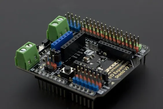 DFRobot Gravity: IO Expansion Shield for Arduino V7.1 - Image 3