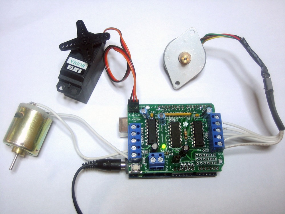 L293D Motor/Servo Driver Shield for Arduino - Image 3