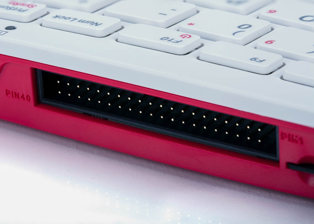 Raspberry Pi 400 Keyboard Computer - US Layout - Image 9