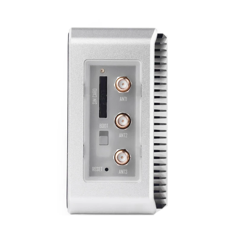 Seeed Studio Studio reComputer R1225 LoRaWAN Gateway & Industrial Controller (US915), CM4-Powered - Image 5