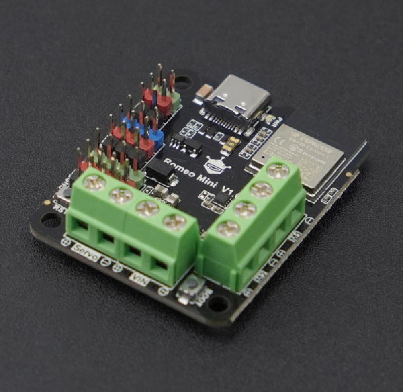 DFRobot Romeo ESP32-C3 Robot Control Board - Wi-Fi & Bluetooth 5, Dual 1.7A Motor Drivers, IPS TFT Interface
