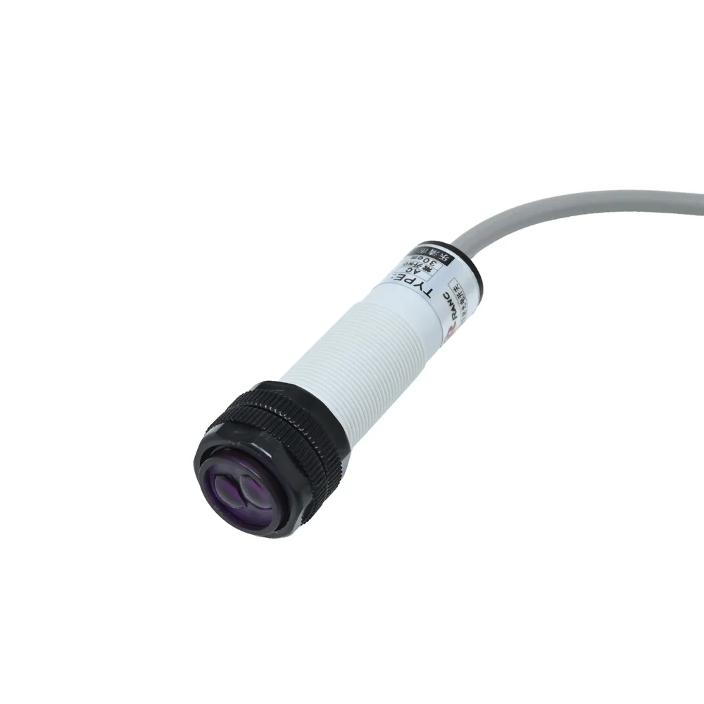 E3F-DS30Y1 / RF18-30A1 Photoelectric Sensor NO, AC 90–250V, 400mA, Detection Range 5–30 cm