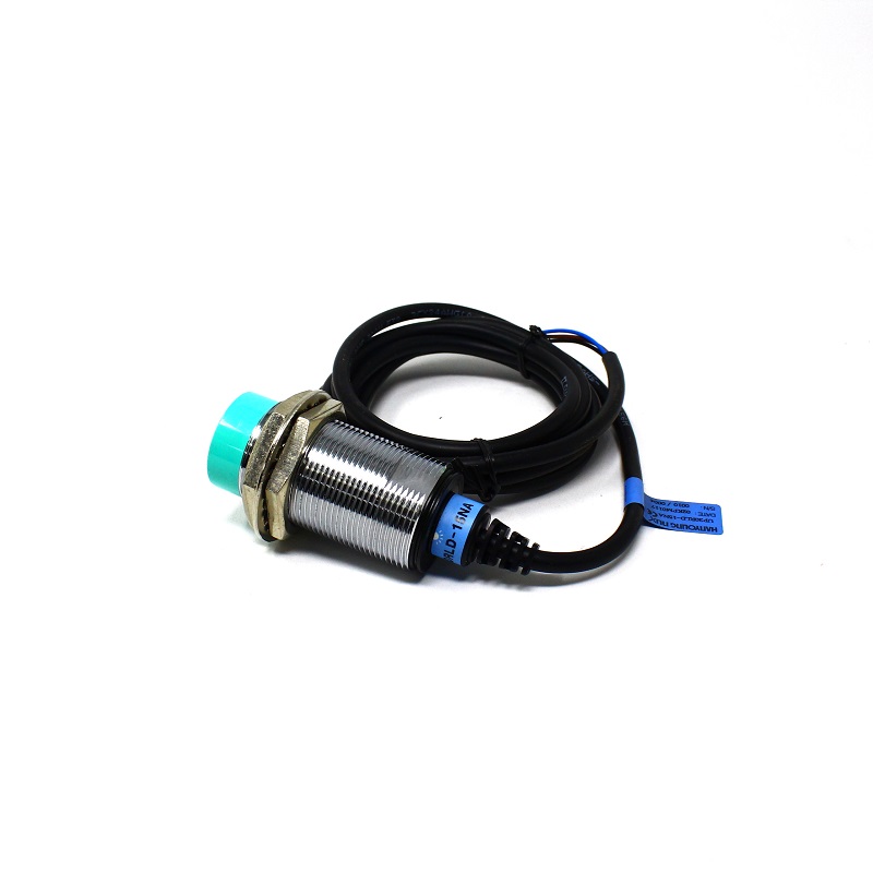 Hanyoung Nux UP30RLD-15NA Non-Shielded 15mm Inductive Proximity Sensor - Image 2