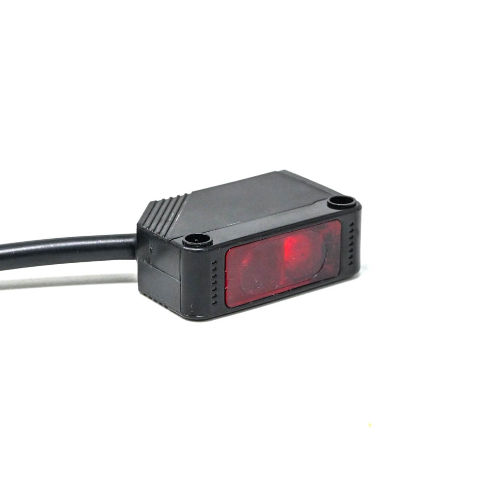 Panasonic CX-442 Photoelectric Sensor, Range: 20mm~300mm, NPN Output, Cable Connection - Image 3
