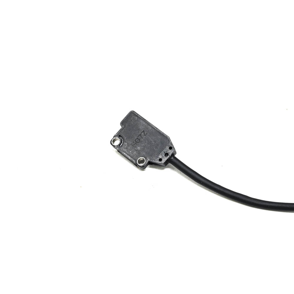 Panasonic EX-14A Photoelectric Sensor, Reflective, 2mm to 25mm Range, NPN Output, IP67, Cable Connection - Image 2