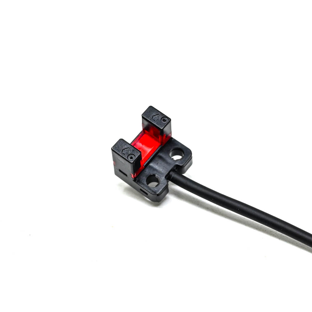 Panasonic PM-L25 Photoelectric Sensor, 6mm Fixed Range, NPN Open Collector Output, IP64 - Image 2