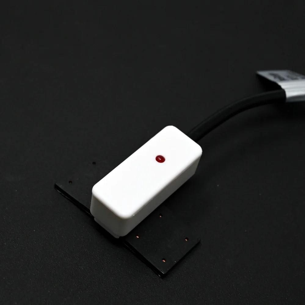Pro-Range XKC-Y26-V-DC 5-24V Non-Contact Liquid Level Sensor