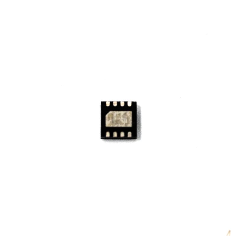 Sensirion STS30A-DIS-B2.5KS Digital Temperature Sensor ±0.3°C, I2C Interface, 8-pin DFN